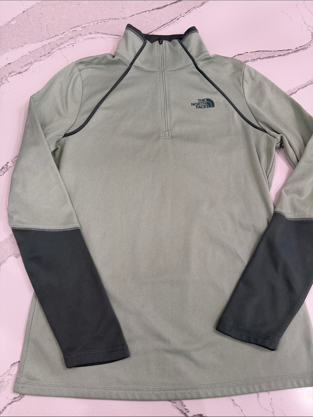 The North Face Women’s Sage Green Colorblock Quarter-Zip Fleece – M - Picture 8 of 9